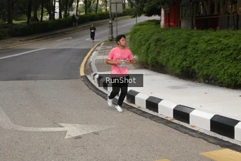 Runner Photo 4255636