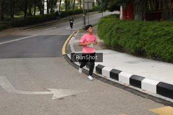 Runner Photo 4255643