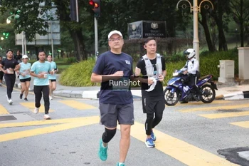 Runner Photo 4255650