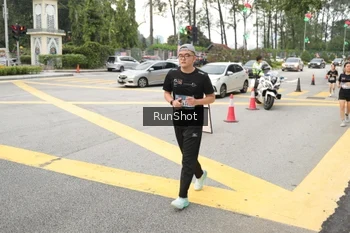 Runner Photo 4255652