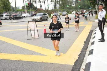 Runner Photo 4255656