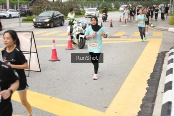 Runner Photo 4255673
