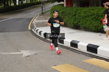 Runner Photo 4255678