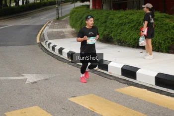 Runner Photo 4255679