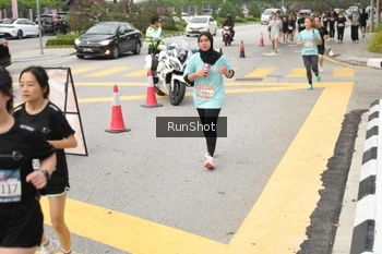 Runner Photo 4255681
