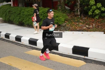 Runner Photo 4255695