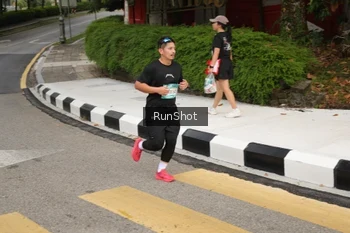 Runner Photo 4255699