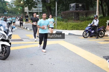 Runner Photo 4255717