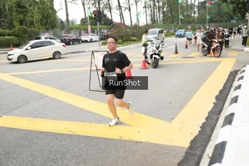 Runner Photo 4255722