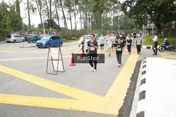 Runner Photo 4255729