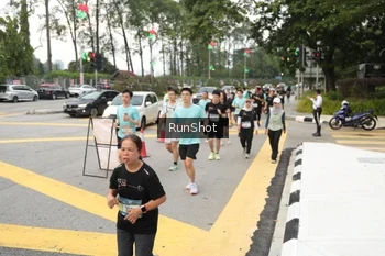 Runner Photo 4255734