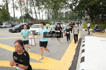 Runner Photo 4255736