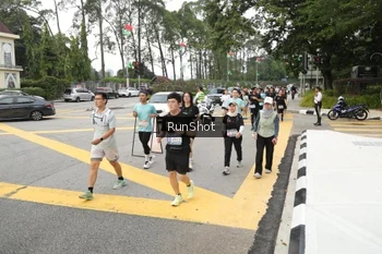 Runner Photo 4255749