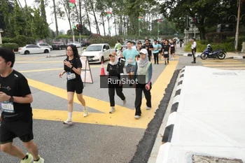 Runner Photo 4255754