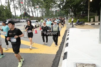 Runner Photo 4255755