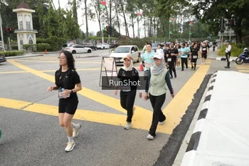 Runner Photo 4255756