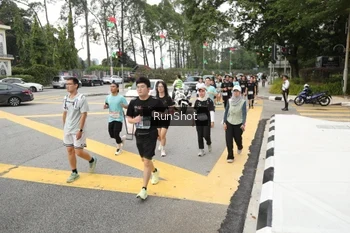Runner Photo 4255757