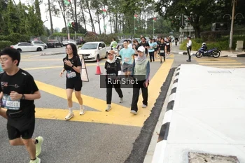 Runner Photo 4255759