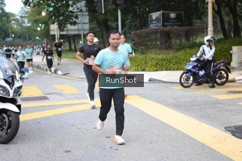 Runner Photo 4255760