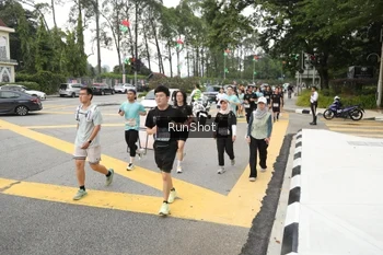 Runner Photo 4255764