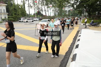 Runner Photo 4255766