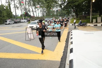 Runner Photo 4255774