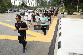 Runner Photo 4255775