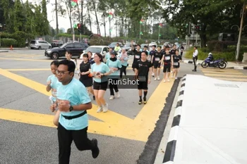 Runner Photo 4255779