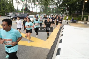 Runner Photo 4255783