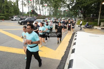 Runner Photo 4255787