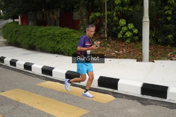 Runner Photo 4255800