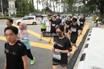 Runner Photo 4255813