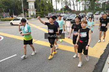 Runner Photo 4255818