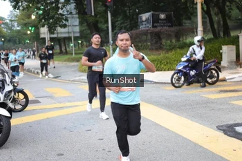 Runner Photo 4255820