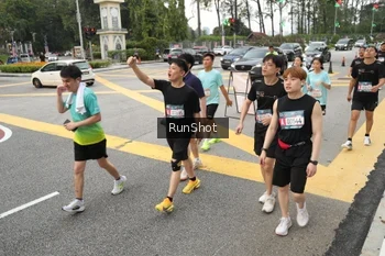 Runner Photo 4255821