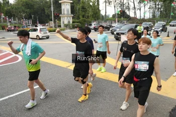 Runner Photo 4255822