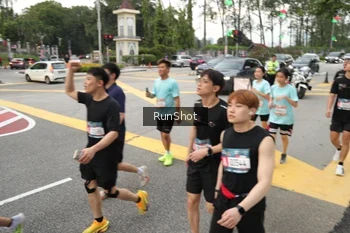 Runner Photo 4255833