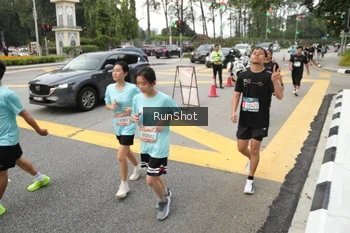 Runner Photo 4255837