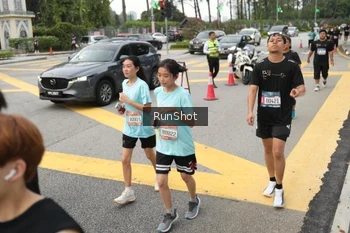 Runner Photo 4255840