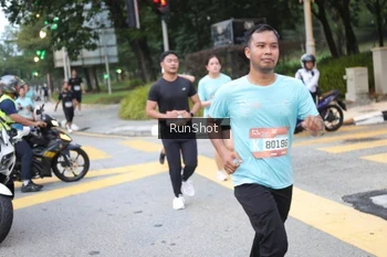 Runner Photo 4255851