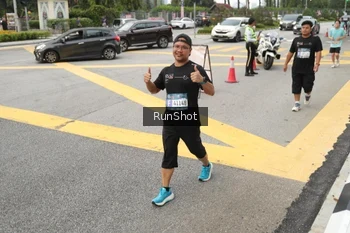 Runner Photo 4255863