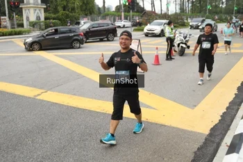 Runner Photo 4255868