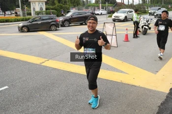 Runner Photo 4255872