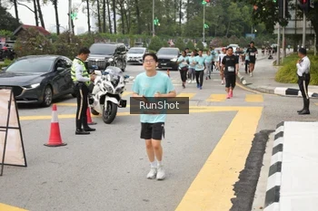 Runner Photo 4255876