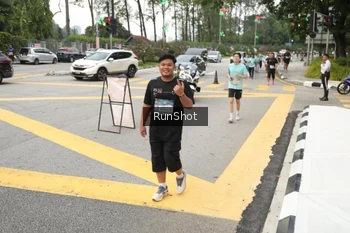 Runner Photo 4255877