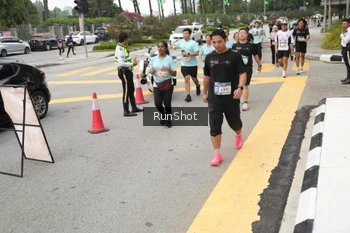 Runner Photo 4255878