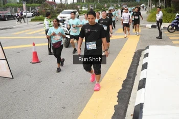 Runner Photo 4255881