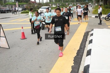 Runner Photo 4255884