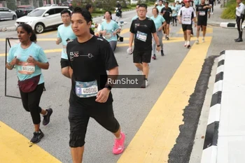 Runner Photo 4255897