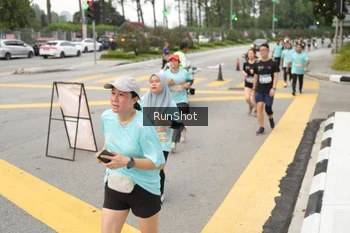 Runner Photo 4255926
